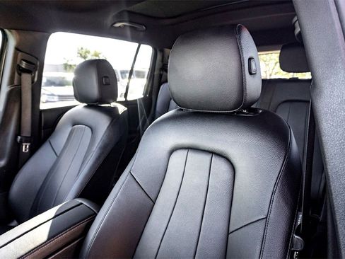 Used 2025 Mercedes-Benz GLB 250 GLB 250 image 13