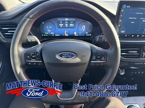 Certified 2023 Ford Escape ST-Line Select w/ Tech Pack #2 AWD/4WD image 16