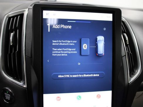 Used 2024 Ford Edge Titanium image 32