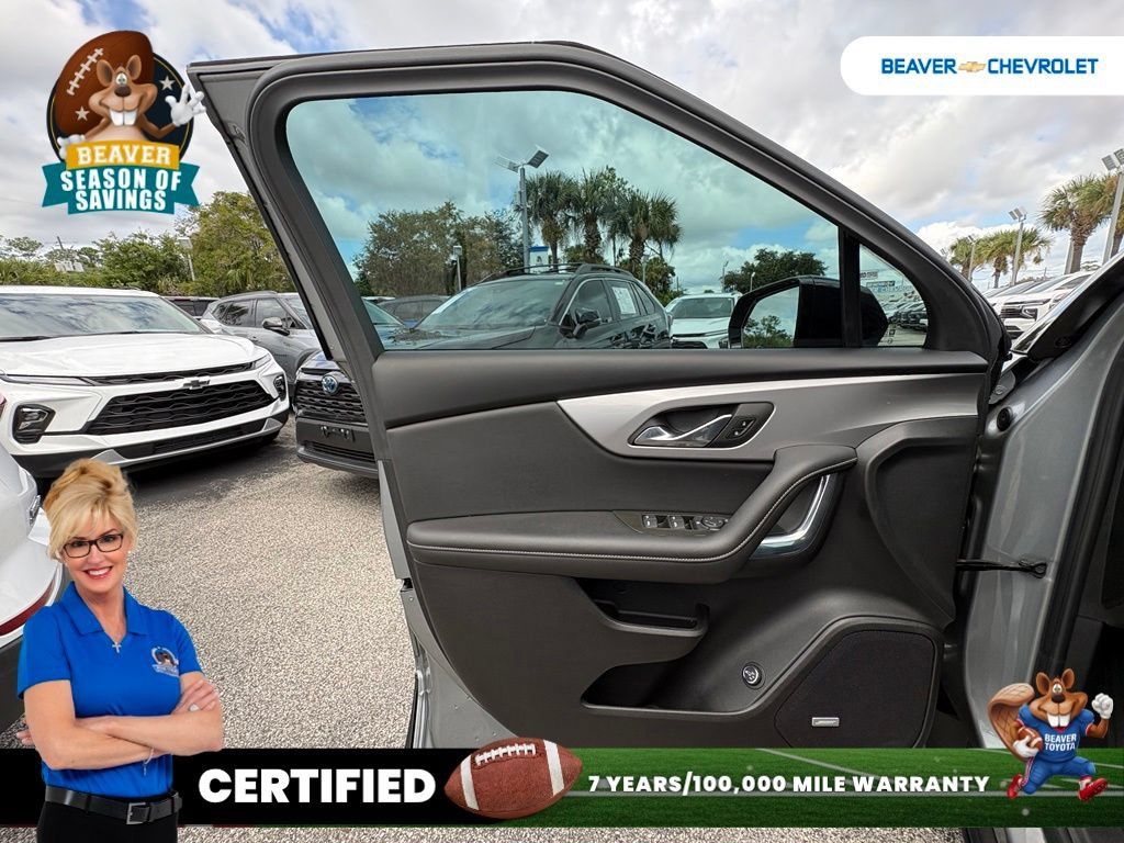 Used 2023 Chevrolet Blazer LT w/ Sound & Technology Package FWD image 34