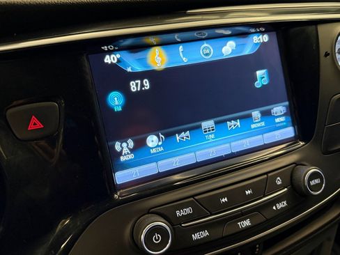 Used 2019 Buick Envision Essence image 12