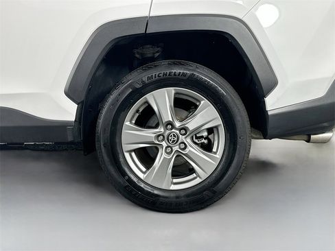Used 2024 Toyota RAV4 XLE image 27
