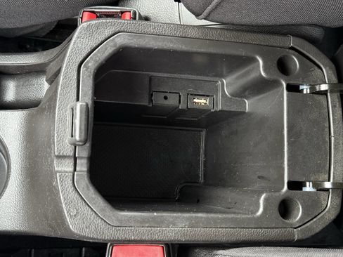 Used 2015 Chevrolet Cruze LT w/ Technology Package image 23