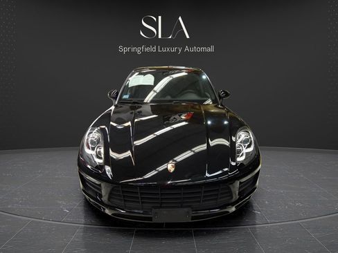 Used 2018 Porsche Macan Sport Edition AWD/4WD image 3