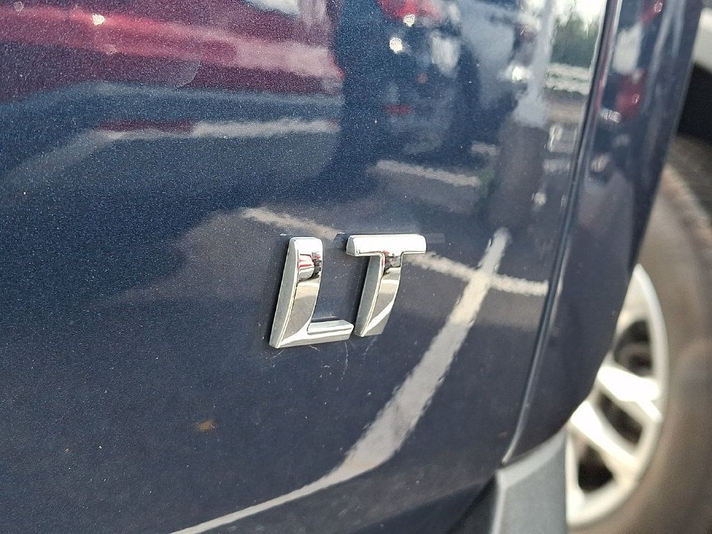 Certified 2023 Chevrolet Traverse LT FWD image 31