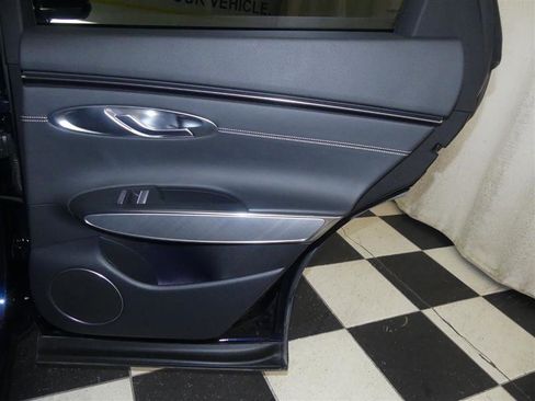 Used 2024 Genesis Electrified GV70 Advanced image 33