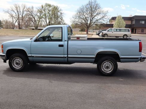 Used 1989 Chevrolet Silverado 2500 4x4 Regular Cab image 9