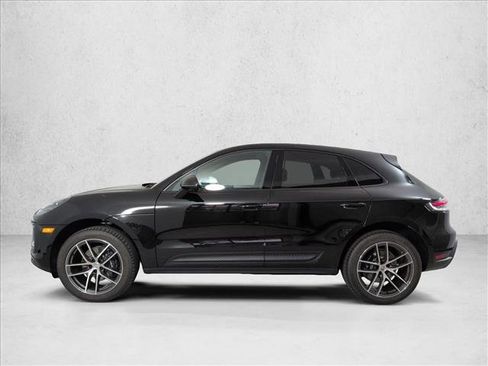 New 2026 Porsche Macan image 2