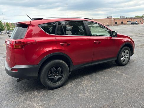 Used 2015 Toyota RAV4 LE AWD/4WD image 7