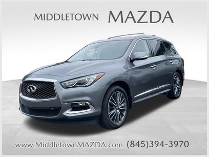Used 2017 INFINITI QX60 Luxe w/ Deluxe Technology Package