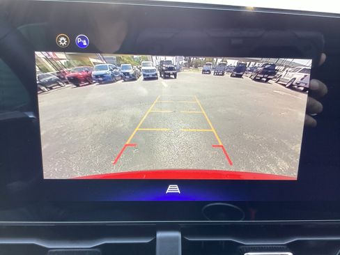 Used 2026 Chevrolet Equinox LT image 35