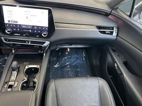 Used 2025 Lexus RX 350 FWD image 29