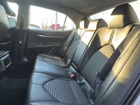 Used 2021 Toyota Camry SE image 26