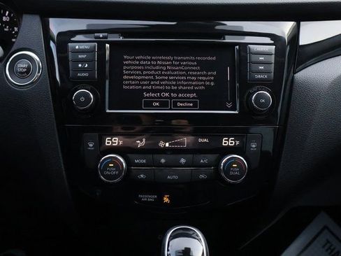 Used 2022 Nissan Rogue Sport SL image 26