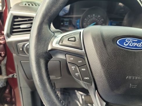Used 2023 Ford Edge Titanium AWD/4WD image 21