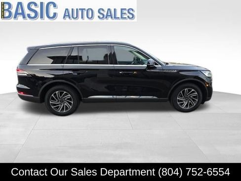 Used 2022 Lincoln Aviator AWD image 6