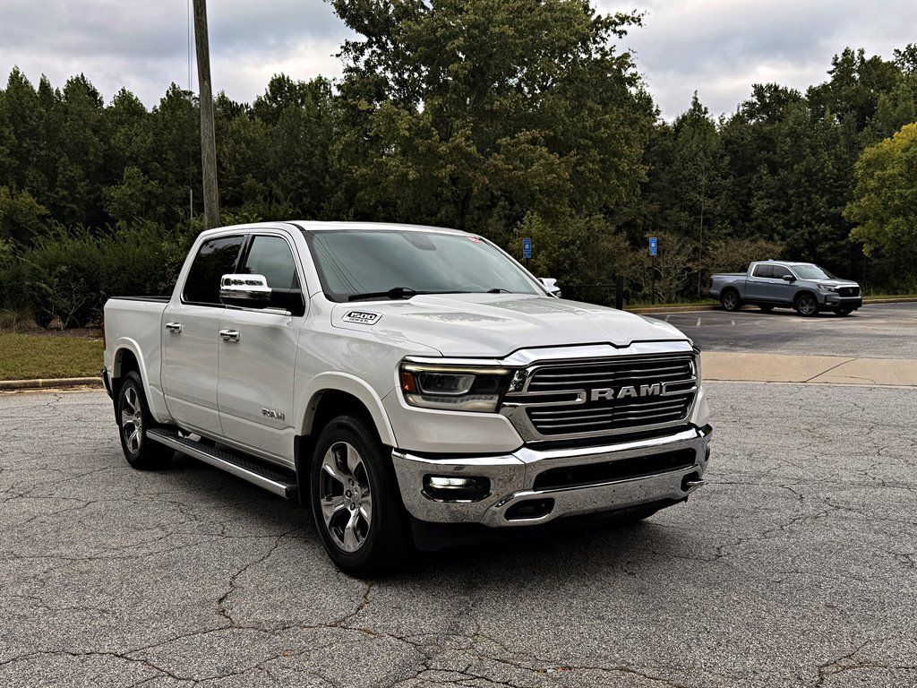 Used 2019 RAM 1500 Laramie AWD/4WD image 3