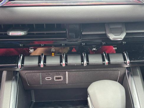 New 2026 GMC Canyon Elevation image 22