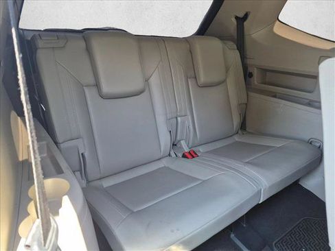 Used 2018 Volkswagen Atlas SE FWD image 18