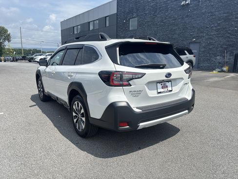 Used 2024 Subaru Outback Limited AWD/4WD image 16