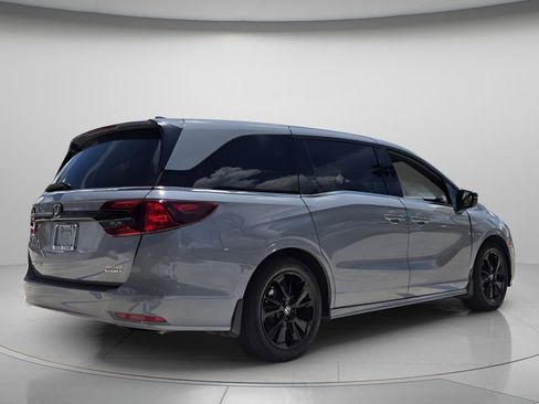 Certified 2024 Honda Odyssey Sport image 7
