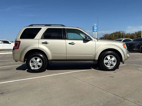 Used 2012 Ford Escape XLT image 6