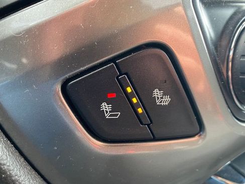 Used 2019 Chevrolet Silverado 1500 LT w/ All Star Edition AWD/4WD image 26