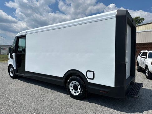 Used 2024 Chevrolet Brightdrop 600 w/ Commercial Equipment Package AWD/4WD image 12