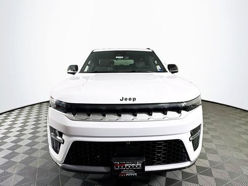 New 2026 Jeep Grand Wagoneer 4WD w/ Premium Group I image 2
