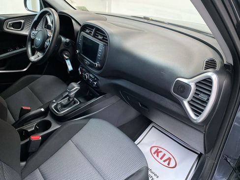 Certified 2023 Kia Soul LX w/ Option Group 015 image 29