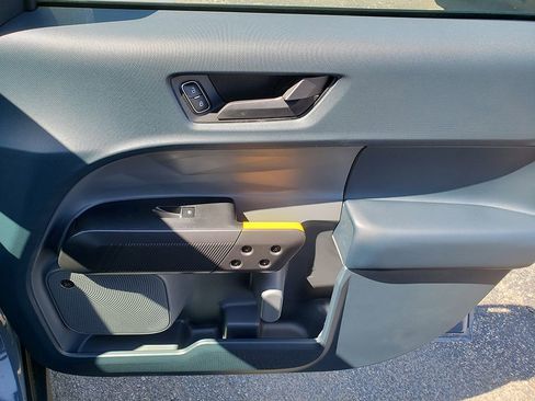 New 2026 Ford Maverick Tremor AWD/4WD image 21