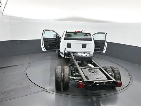 New 2026 RAM 5500 Tradesman w/ Chrome Appearance Group image 50