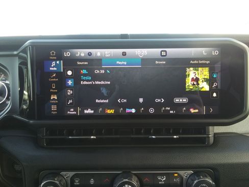 New 2025 Jeep Wrangler Sport S image 20