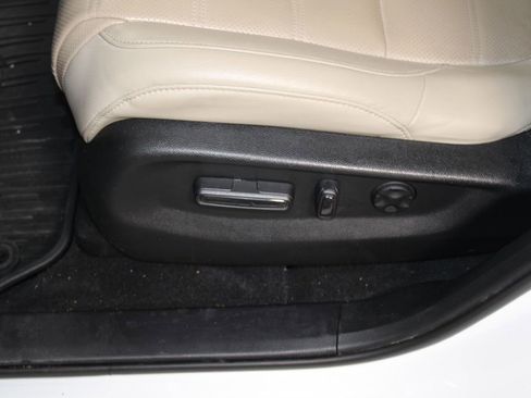 Used 2021 Honda CR-V Touring image 23