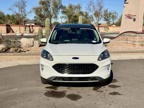 Used 2020 Ford Escape SEL image 8