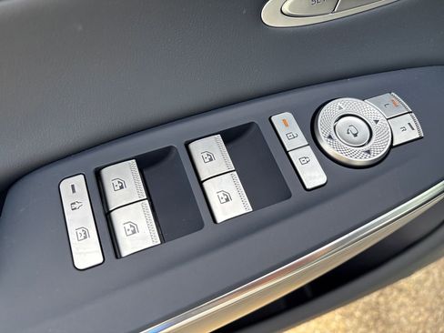 New 2026 Genesis GV70 2.5T Sport Prestige AWD/4WD image 13