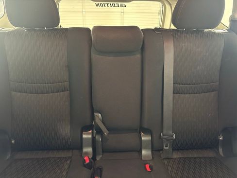 Used 2017 Nissan Rogue S FWD image 38