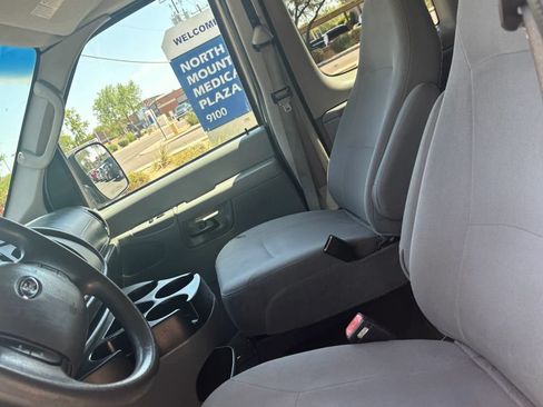 Used 2007 Ford E-350 and Econoline 350 XL RWD image 10
