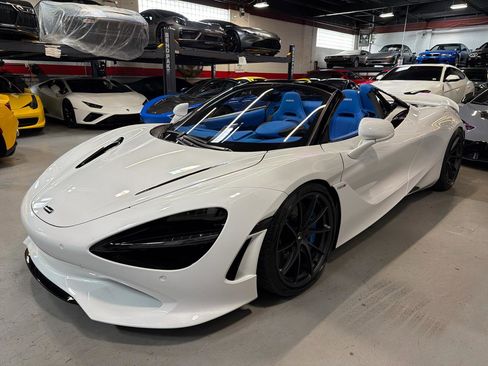 Used 2025 McLaren 750S Spider image 10