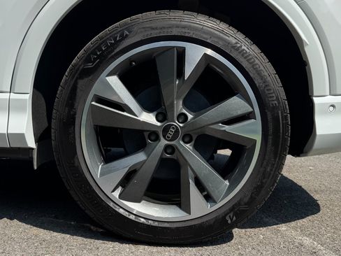 Used 2024 Audi Q4 e-tron Premium Plus AWD/4WD image 35