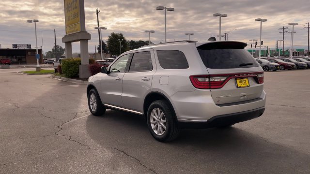 Used 2024 Dodge Durango SXT w/ 3rd Row Seating Group AWD/4WD image 6