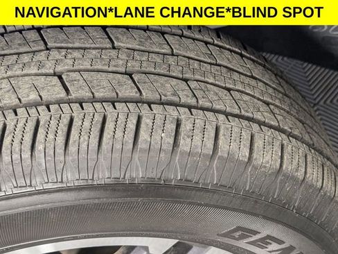 Used 2024 Toyota Tacoma TRD Sport w/ TRD Sport Upgrade Package AWD/4WD image 8