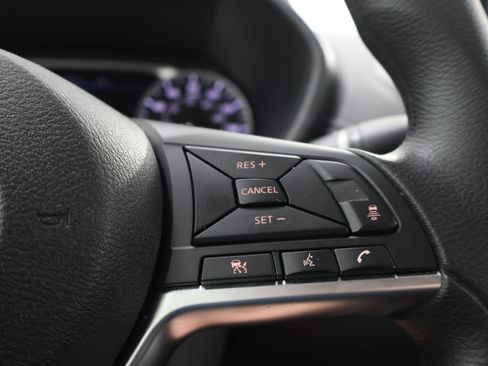 Used 2024 Nissan Sentra SV FWD image 13