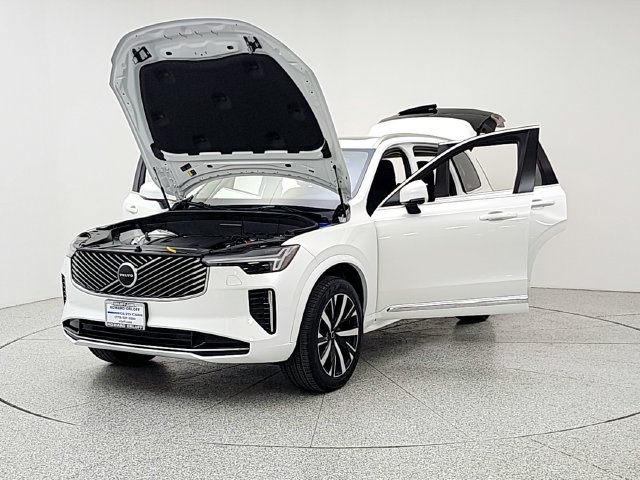 New 2025 Volvo XC90 B6 Core w/ Climate Package AWD/4WD image 9