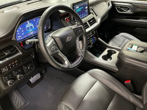 Used 2023 Chevrolet Tahoe Z71 w/ Z71 Off-Road Package AWD/4WD image 13