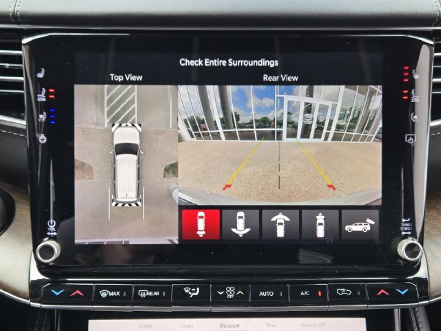Used 2023 Jeep Grand Wagoneer L Series II AWD/4WD image 16