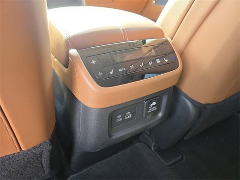 Used 2024 INFINITI QX60 Sensory w/ Vision Package image 18