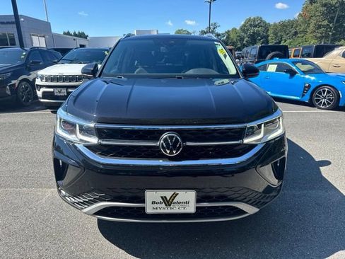 Used 2022 Volkswagen Taos SEL AWD/4WD image 3