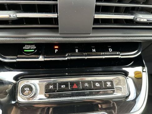 Used 2024 Lincoln Corsair Reserve w/ Equipment Group 201A AWD/4WD image 24