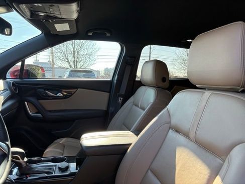 Used 2023 Chevrolet Blazer Premier w/ Enhanced Convenience Package image 27